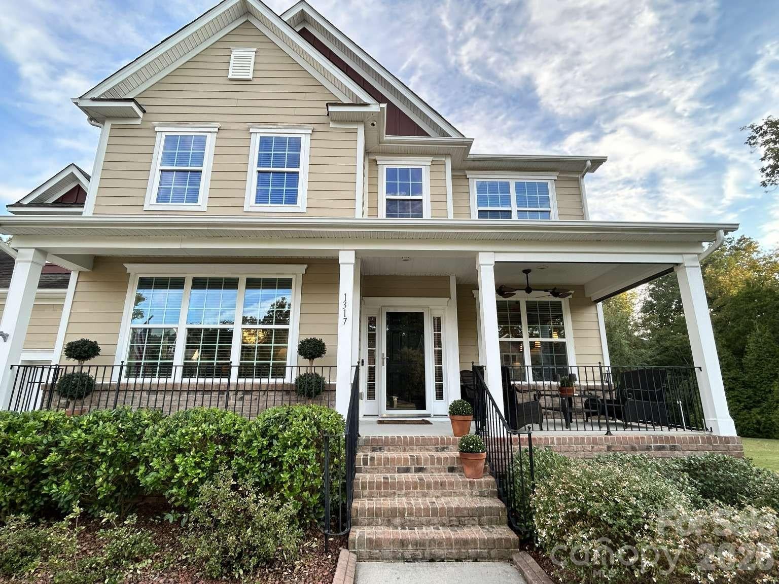 1317 Pinewalk Drive