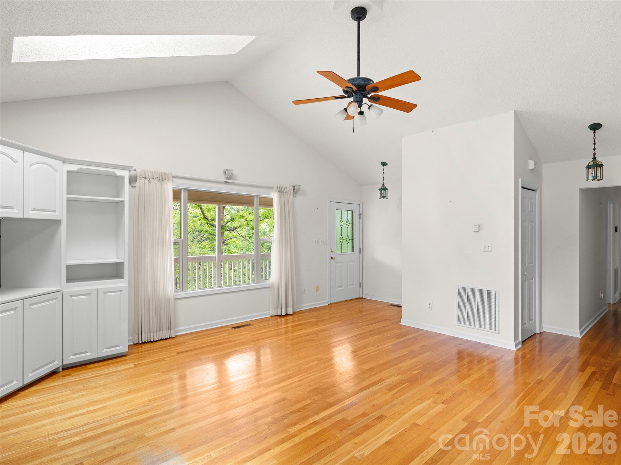 38 Evening Shade Drive