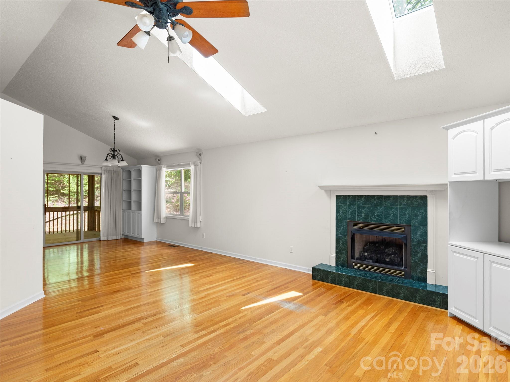 38 Evening Shade Drive