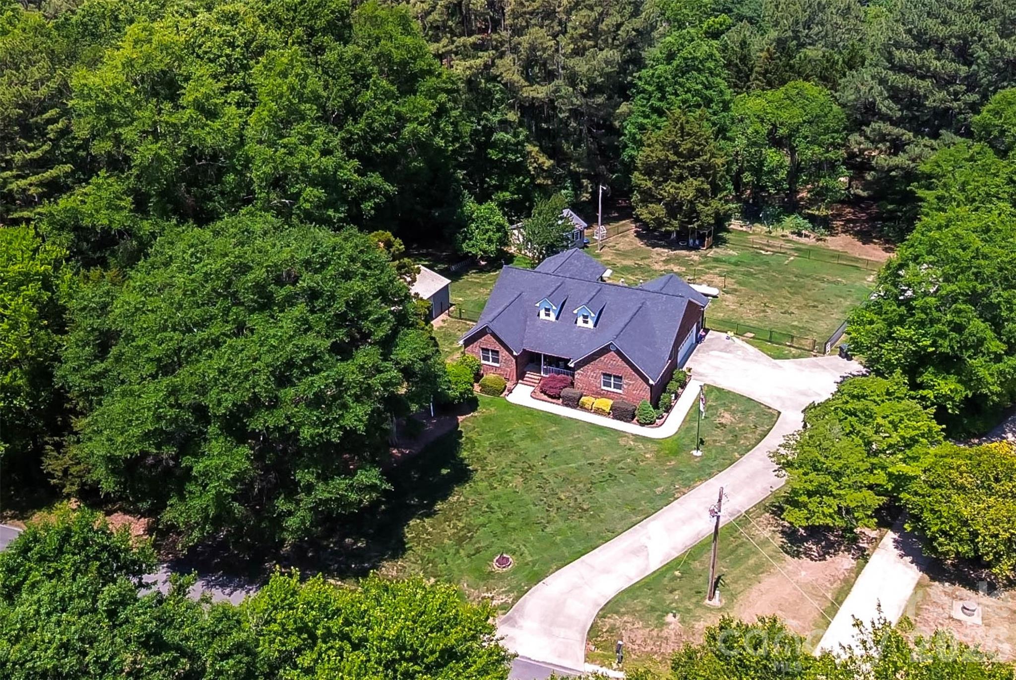 1240 Petes Road