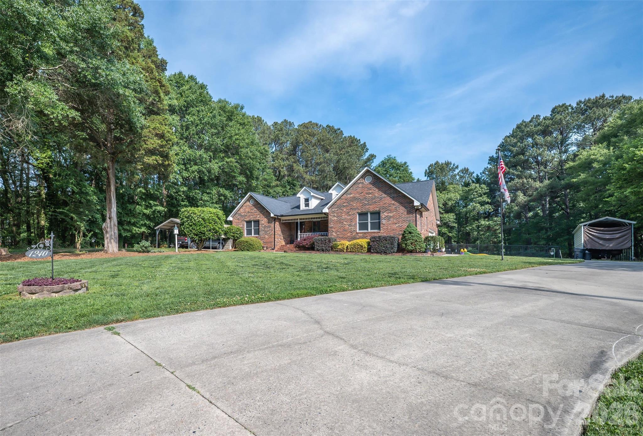 1240 Petes Road