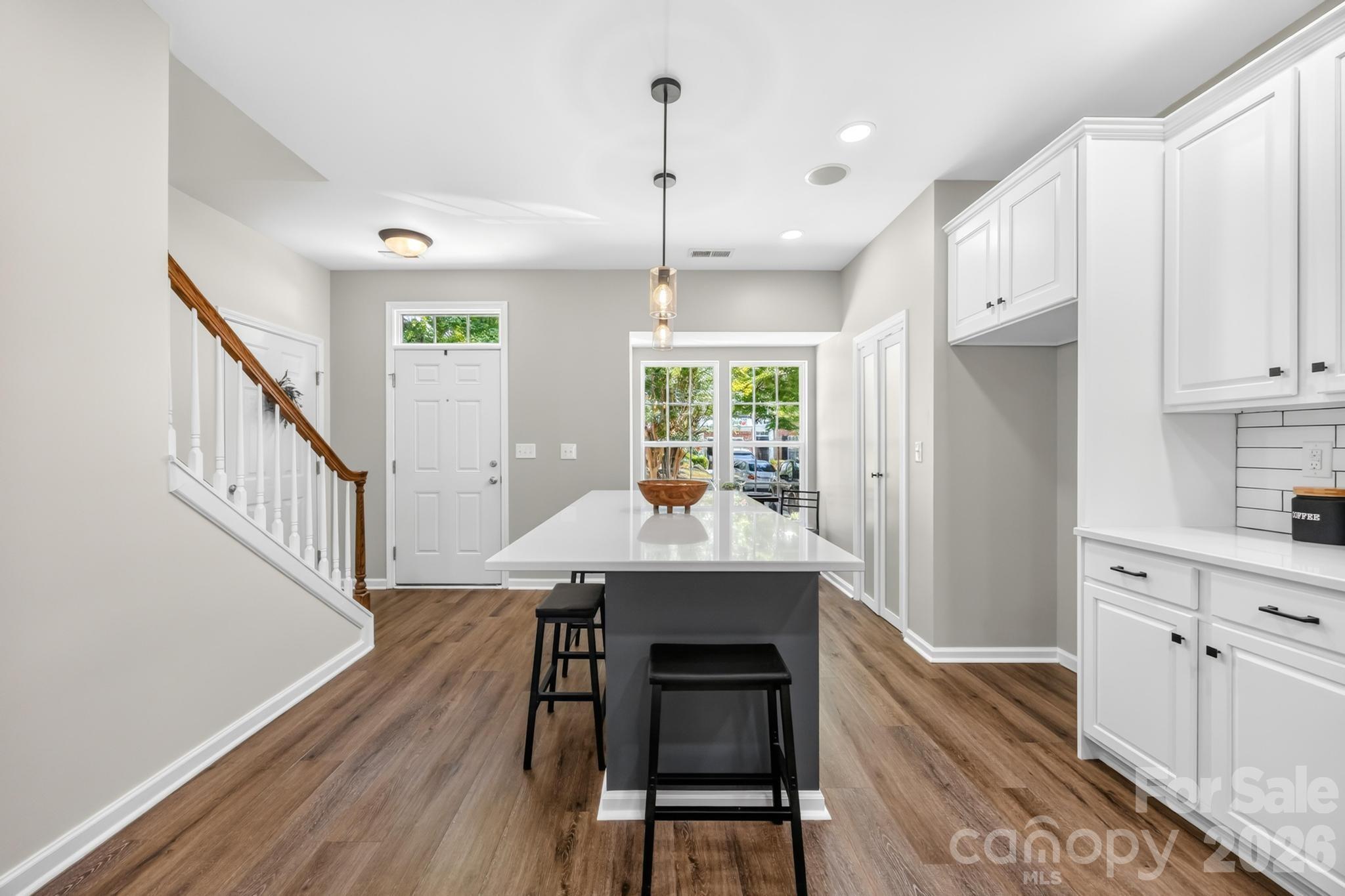 143 N Arcadian Way