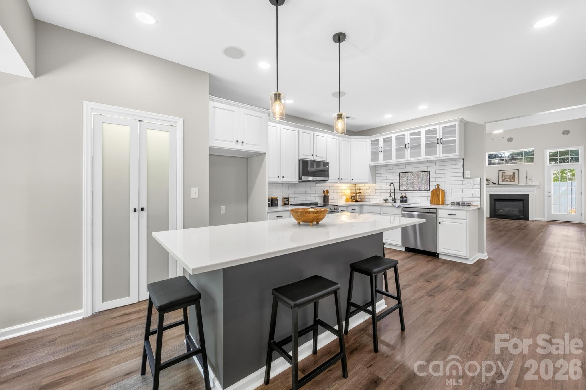 143 N Arcadian Way