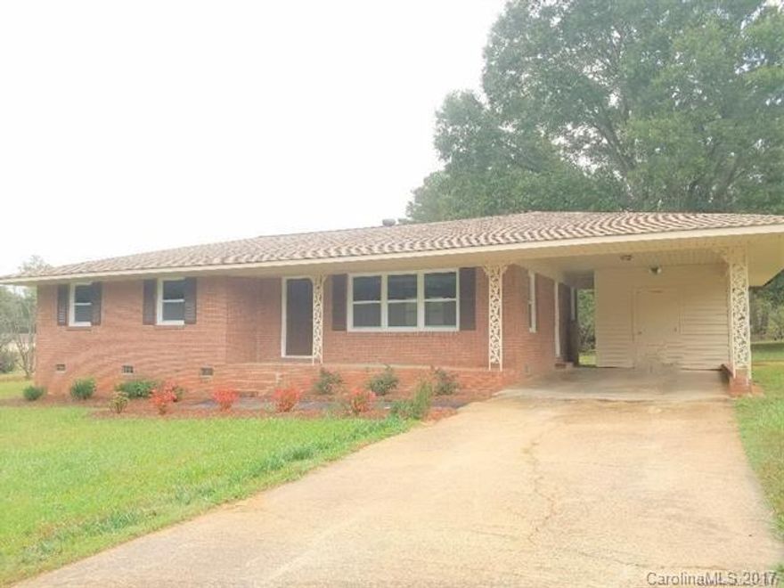 Adorable Newly Renovated Home! Beautiful granite counter tops. Stainless steel appliances. Nice laminate hardwood floors. New windows. New carpet. Lots of upgrades. Open floor plan. Large size yard. Nice building in back yard.