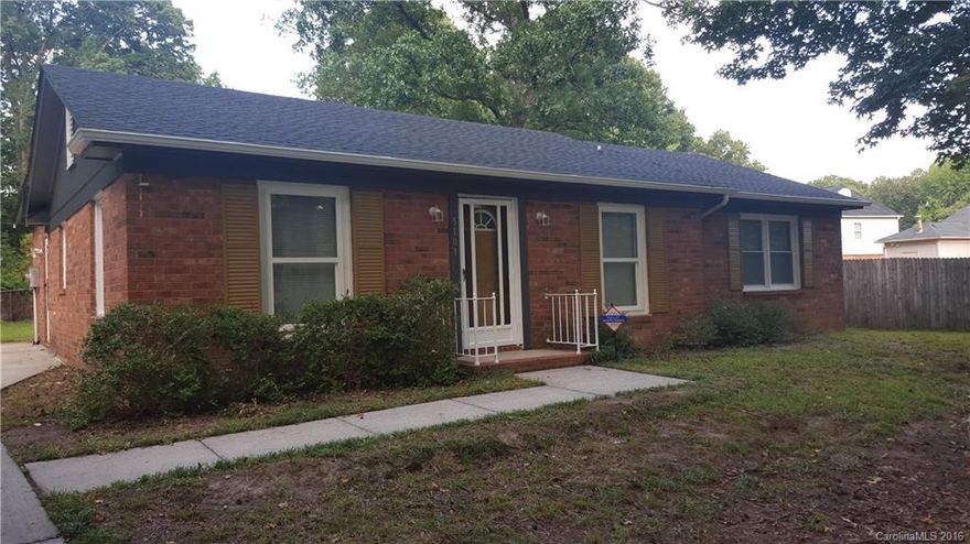 This 3 BDRM, 1.5 BATH BRICK home has a had a MAKEOVER and is ready for your buyer!!  NEW ROOF, GUTTERS, WINDOWS, PATIO DOORS, WATER TANK, FLOORS (CARPET, LAMINATE & CERAMIC TILE), PAINT - INSIDE & OUT, COUNTER TOPS, STAINLESS STEEL RANGE - MICROWAVE & DISHWASHER, BATHROOM VANITIES, LIGHT FIXTURES, CEILING FANS, ETC.   

The rear yard is fenced and has a patio.  This home sits at the end of a street which means little to no traffic.