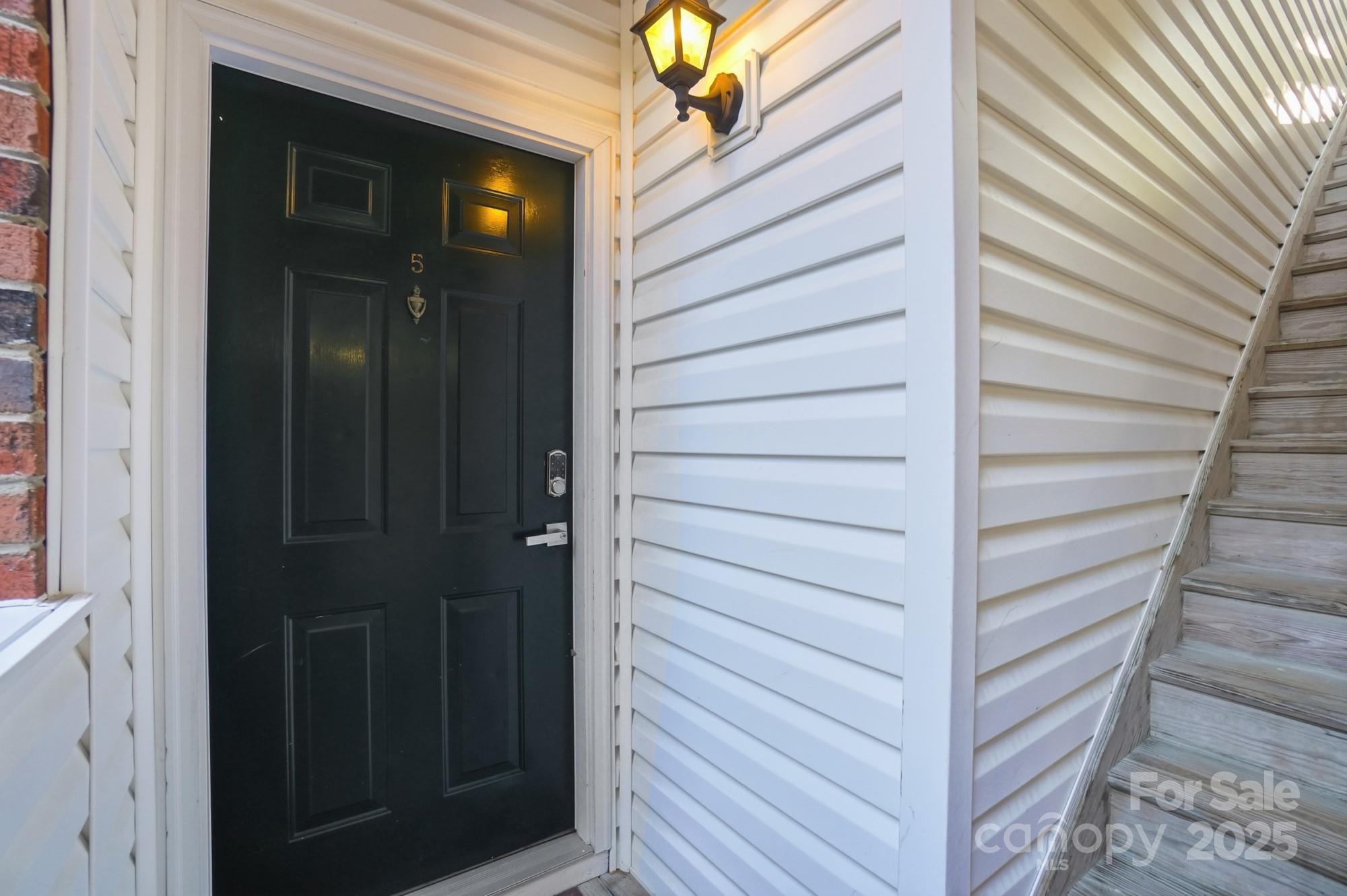 5617 Fairview Road 5