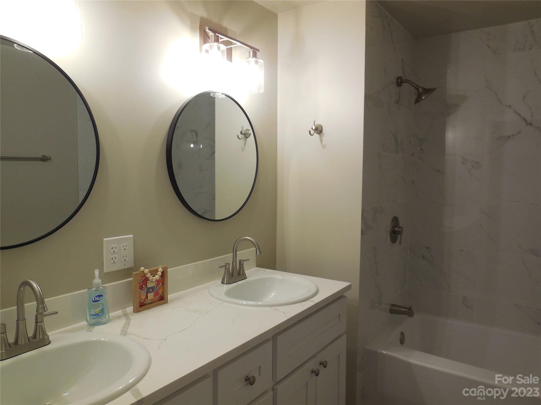 The Lesavoy Foundation - Residential