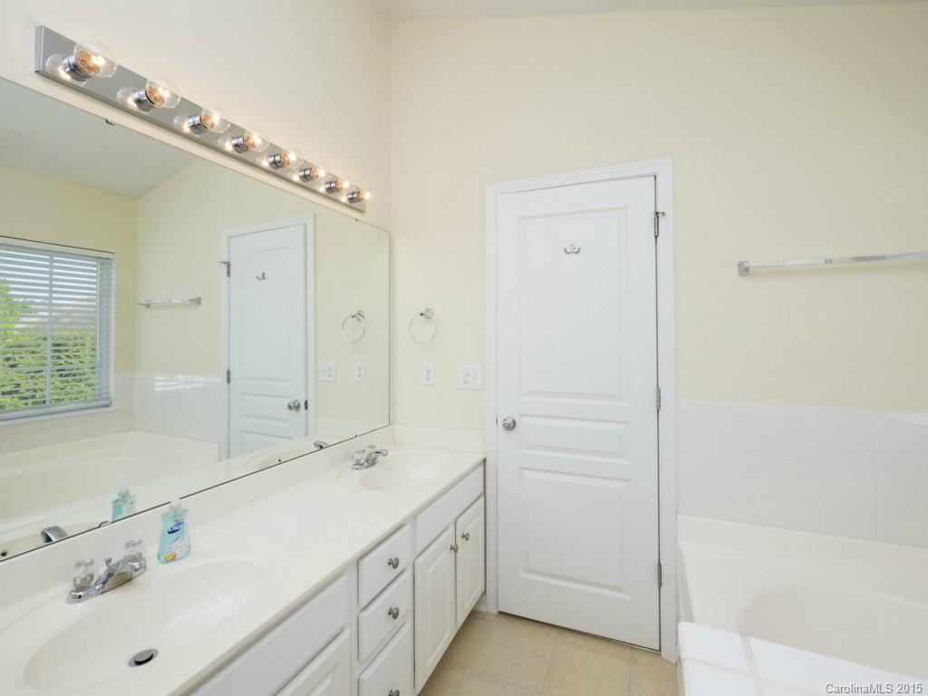 Ridge Pointe - Residential