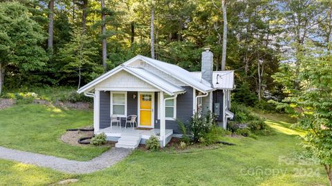 15 Old Fort Road Fairview NC 28730