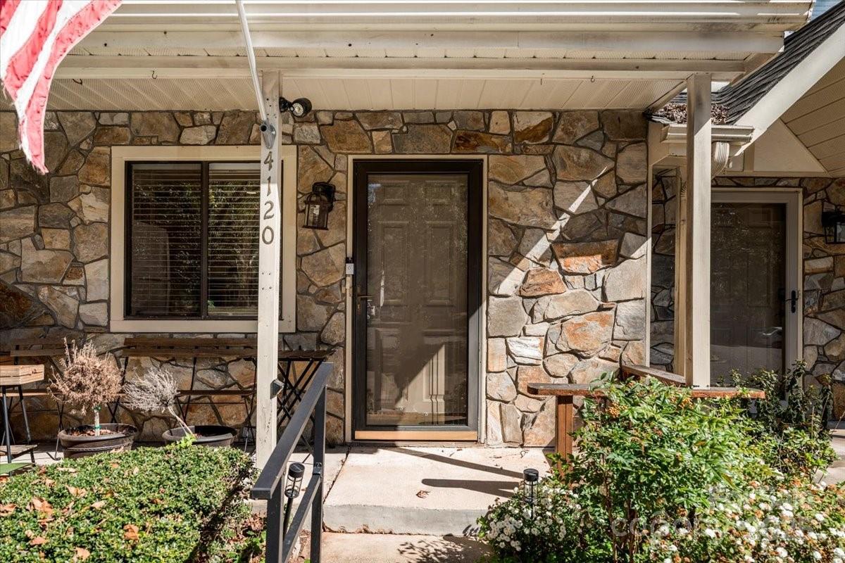 4120 North Course Drive