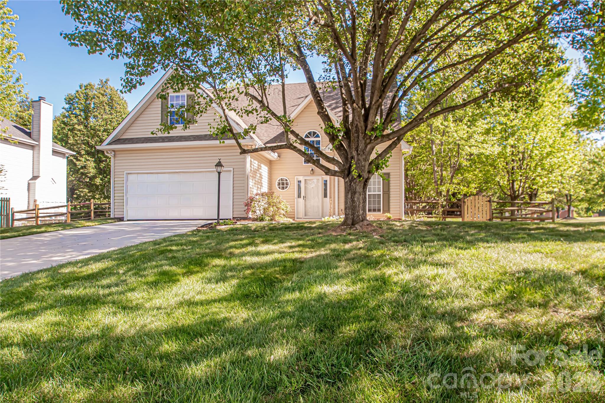 1621 Mountain Ashe Court