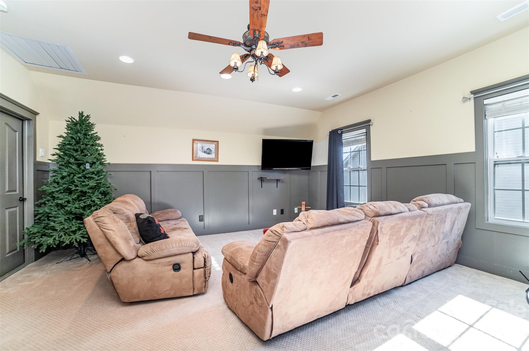 Highland Creek - Residential