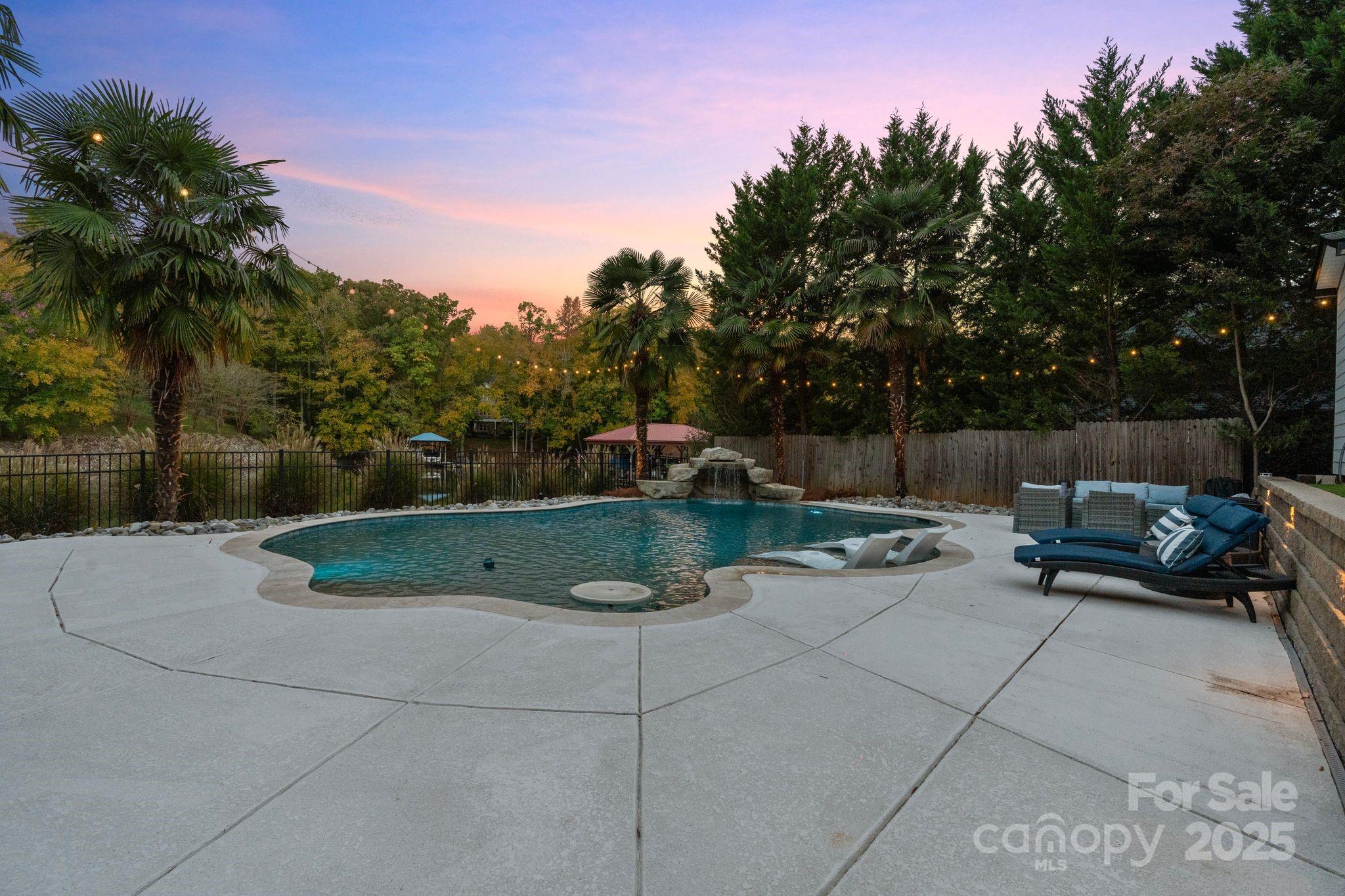 The Coves - Residential