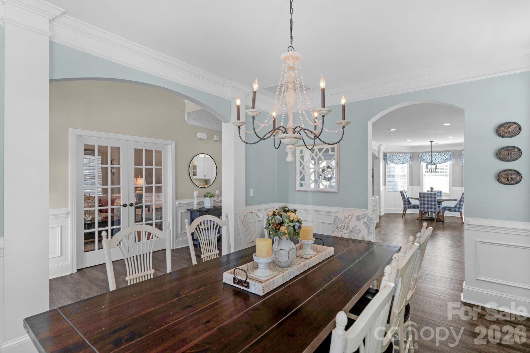 168 Golden View Drive