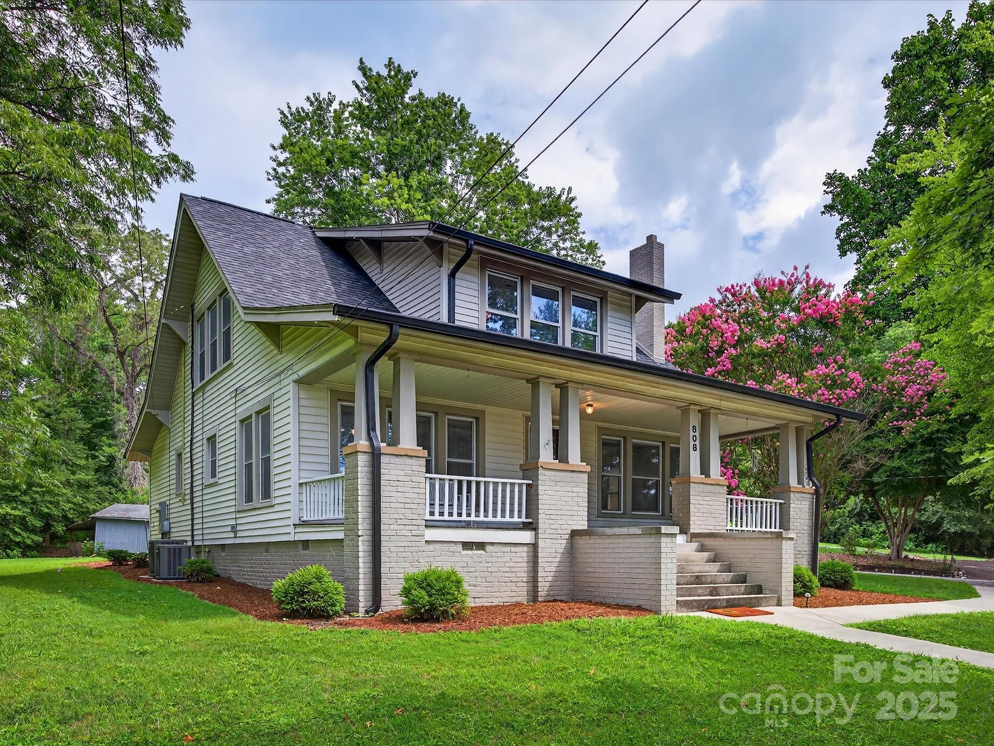 808 W Union Street