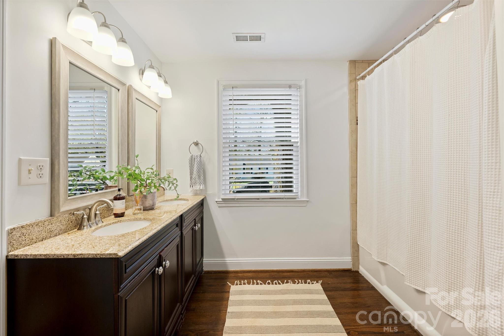 The Arts District - Residential