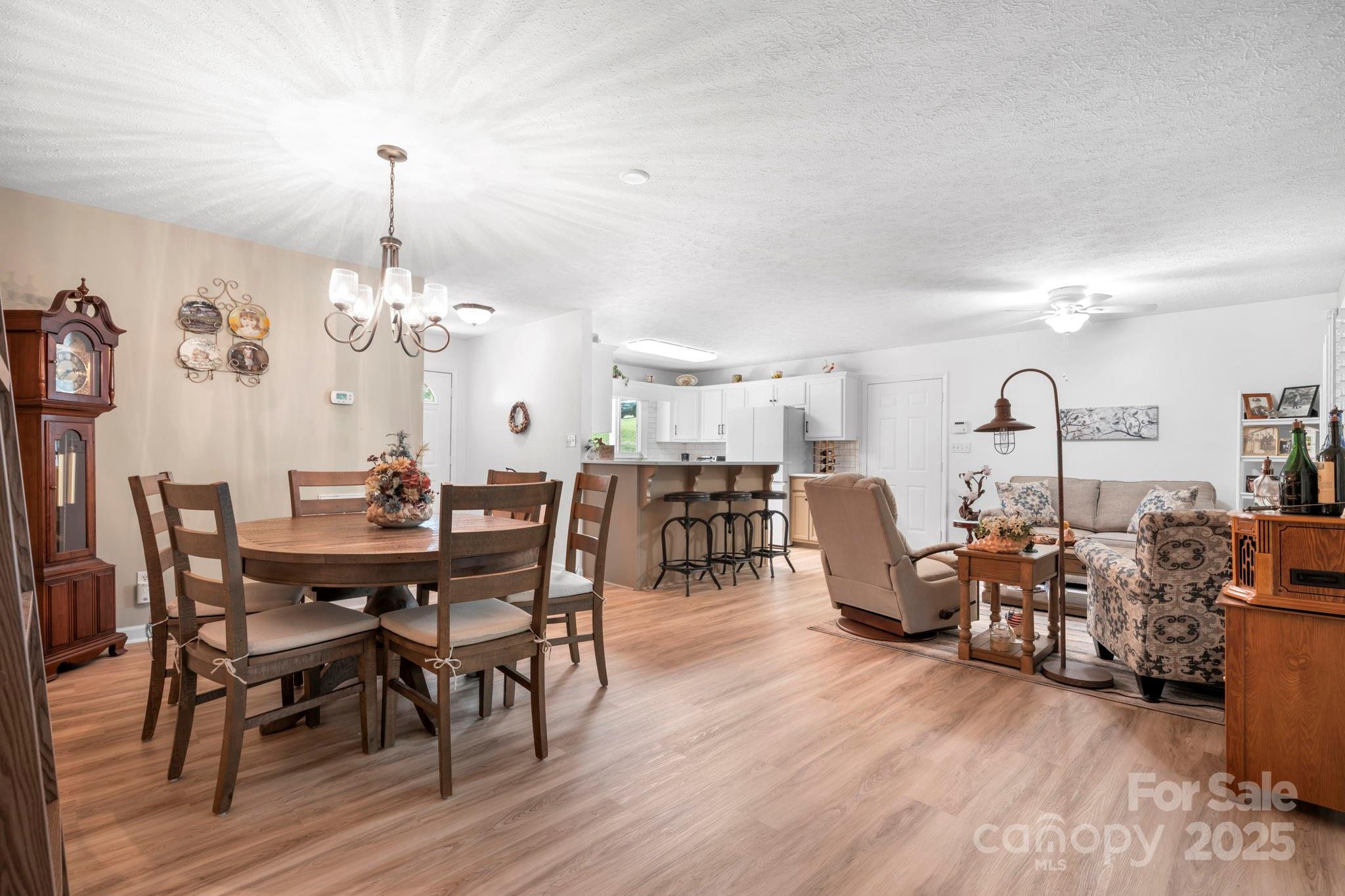 3076 Hunters Ridge Court