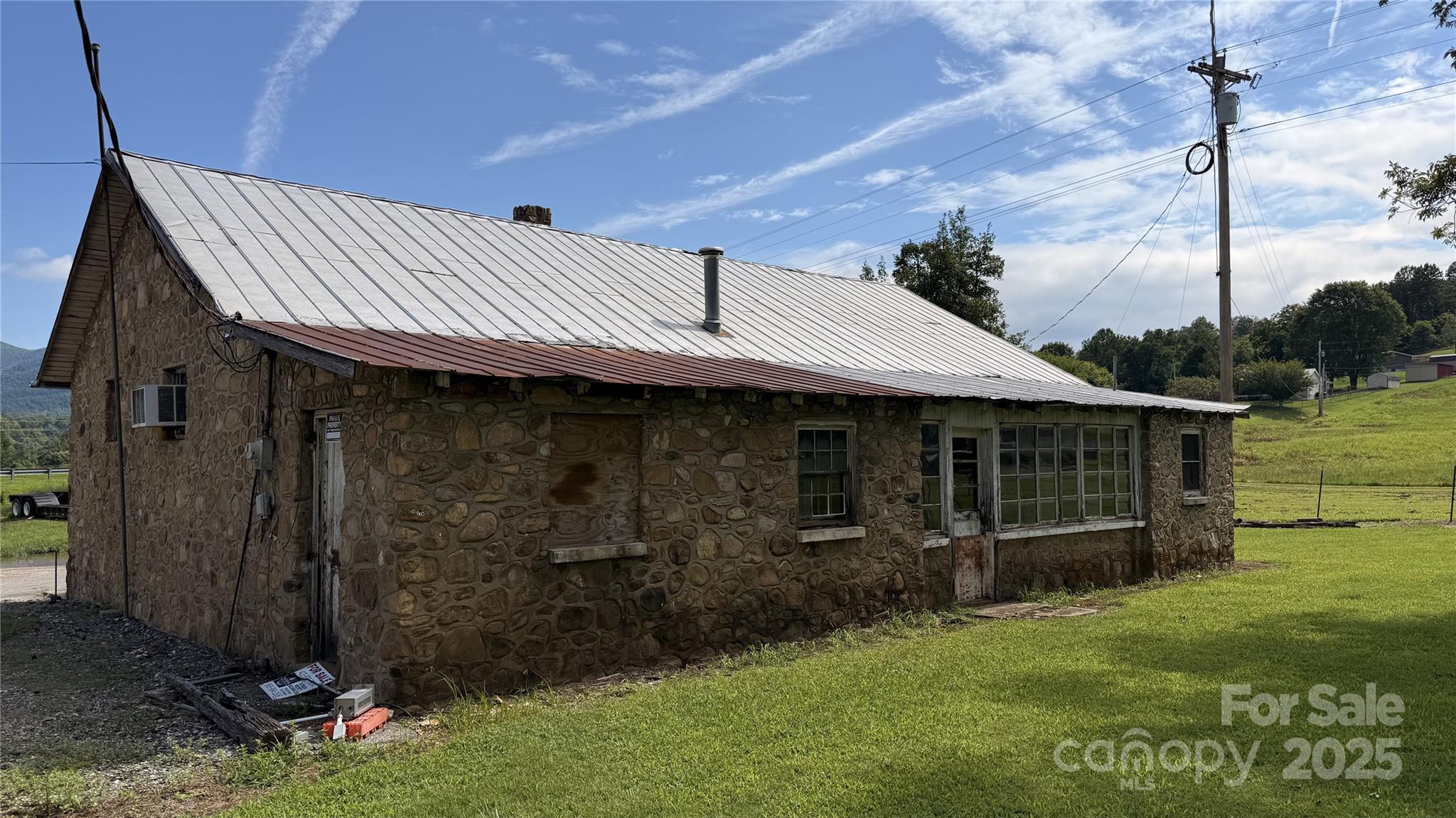 41 Upper Shut In Road