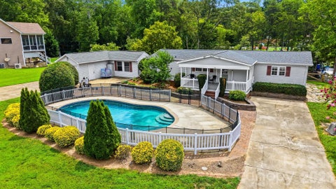 Photo of 4520 Lake Drive, Sherrills Ford, NC 28673 (MLS # 4404925)
