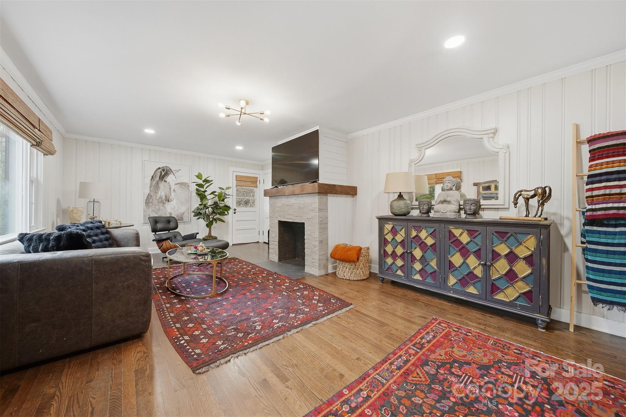 524 Hibriten Drive SE