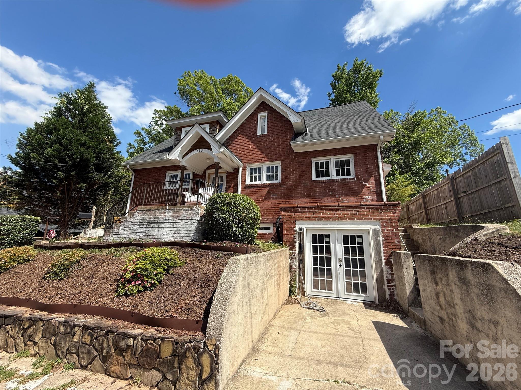 125 N Caldwell Street