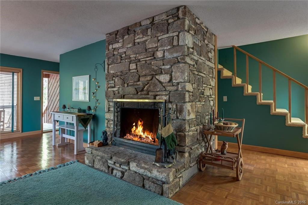 Rumbling Bald on Lake Lure - Residential