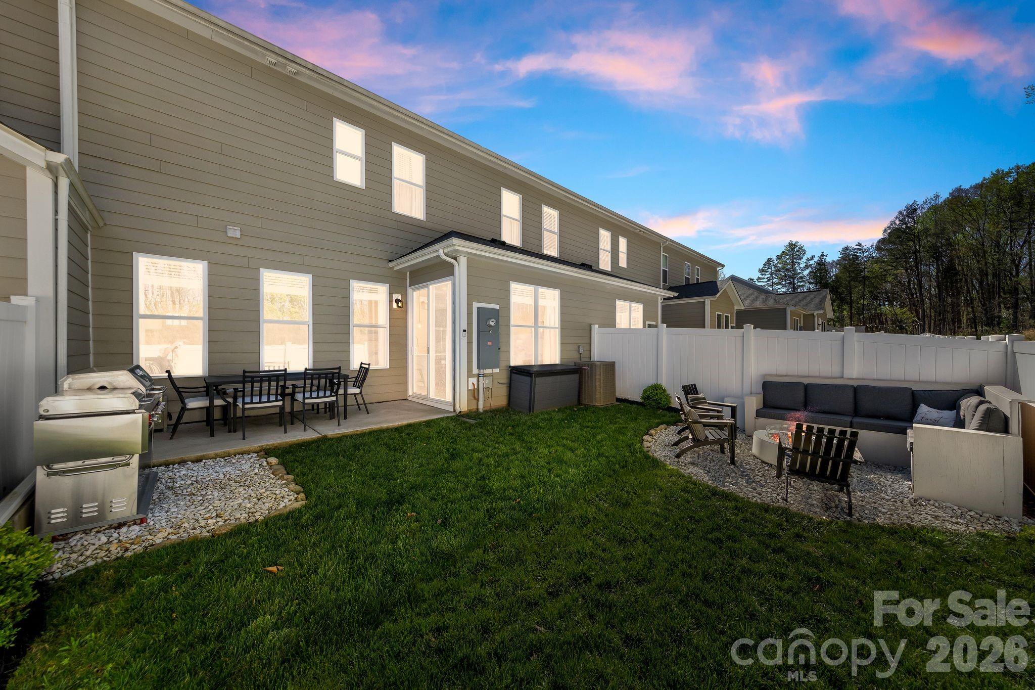 Redwood Rookery at The Vineyards - Residential