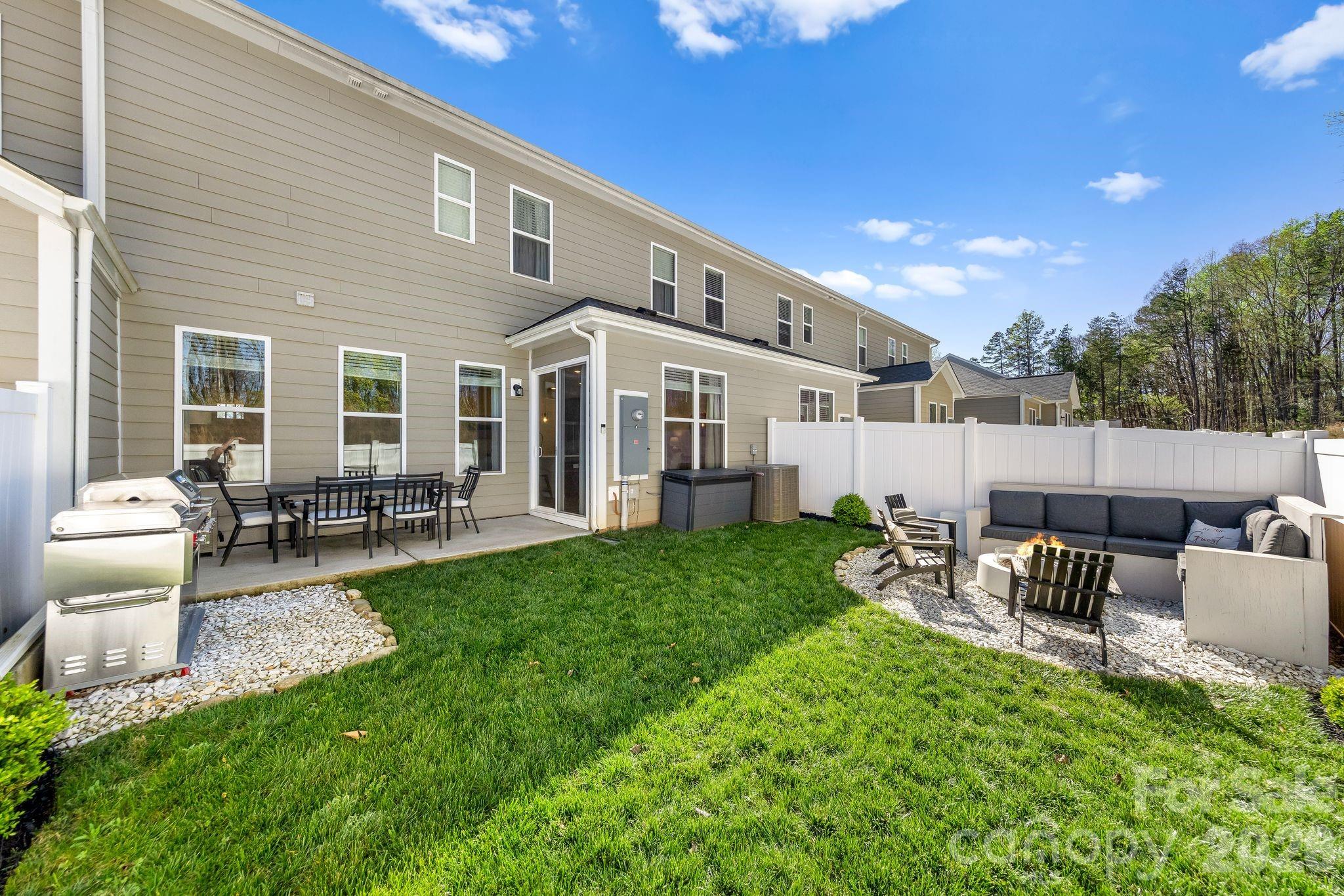 Redwood Rookery at The Vineyards - Residential