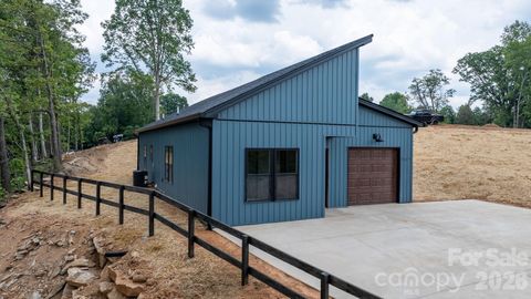Photo of 909 Overlook Drive SW, Lenoir, NC 28645 (MLS # 4391720)