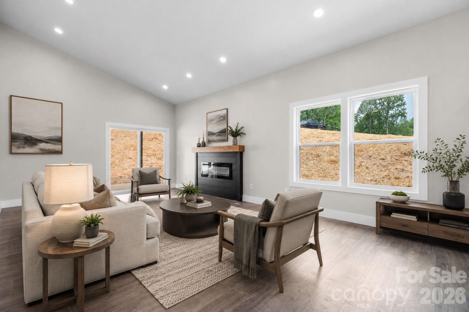 909 Overlook Drive SW