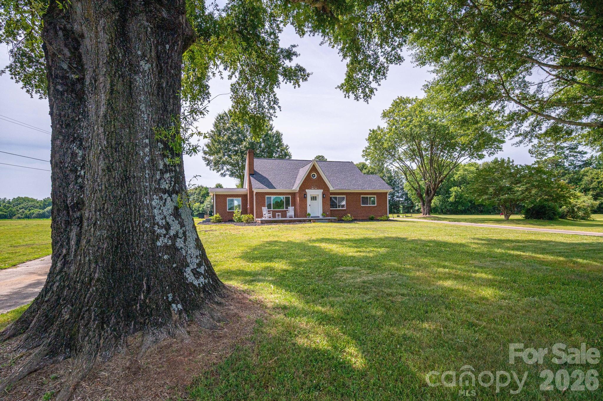 1403 Wehunt Store Road