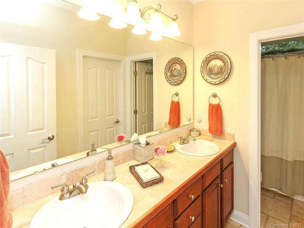 Lake Club Commons - Residential