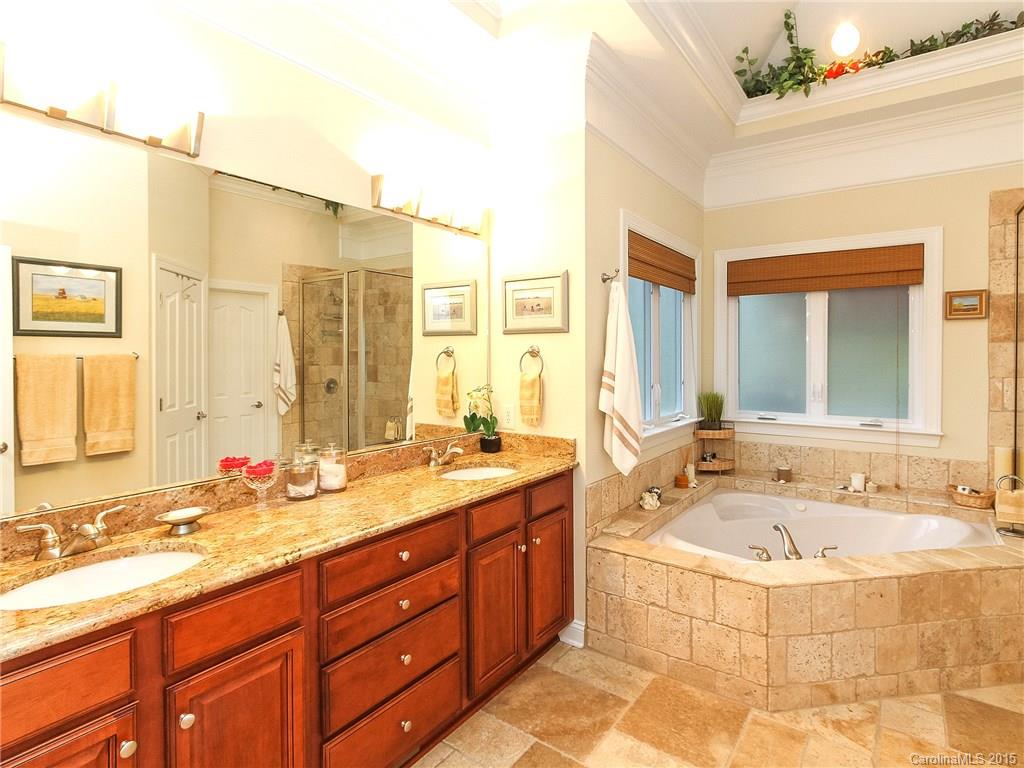 Lake Club Commons - Residential