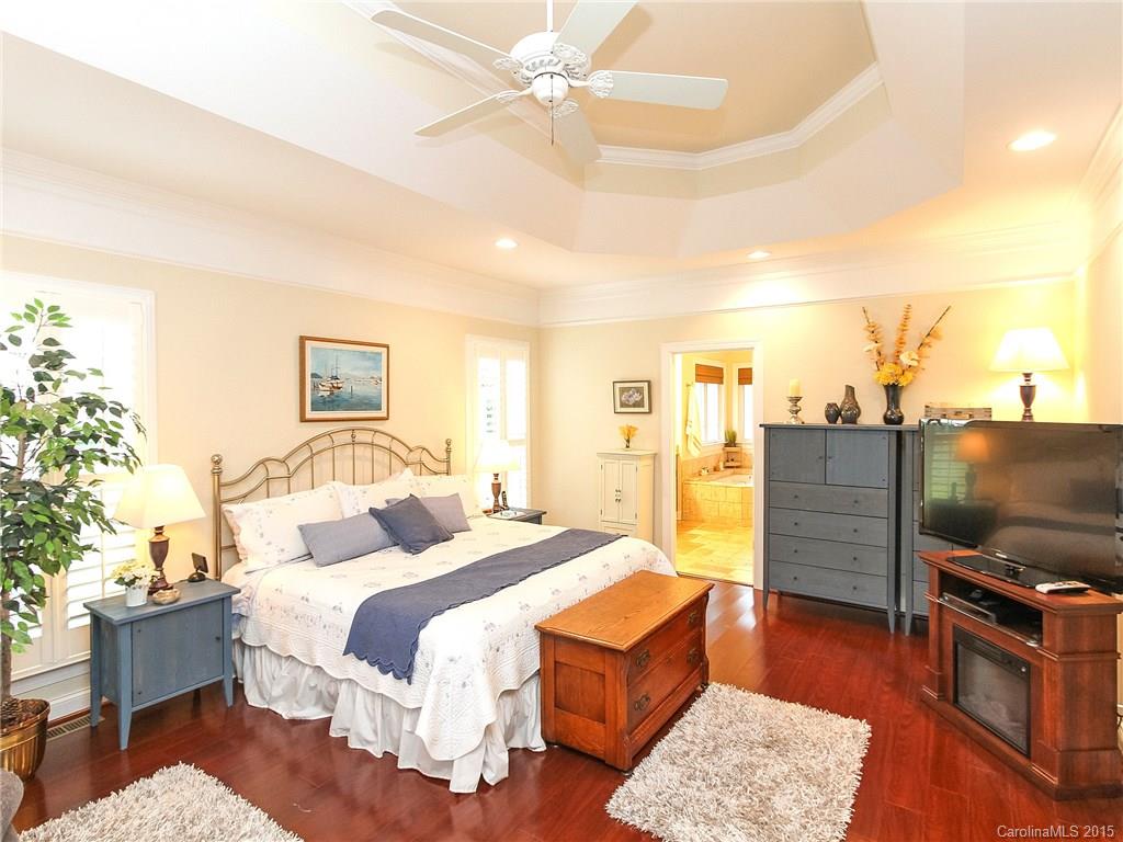 Lake Club Commons - Residential