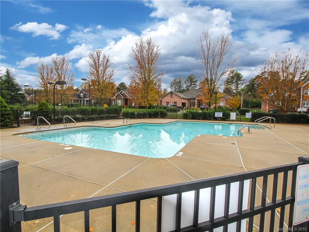 Lake Club Commons - Residential