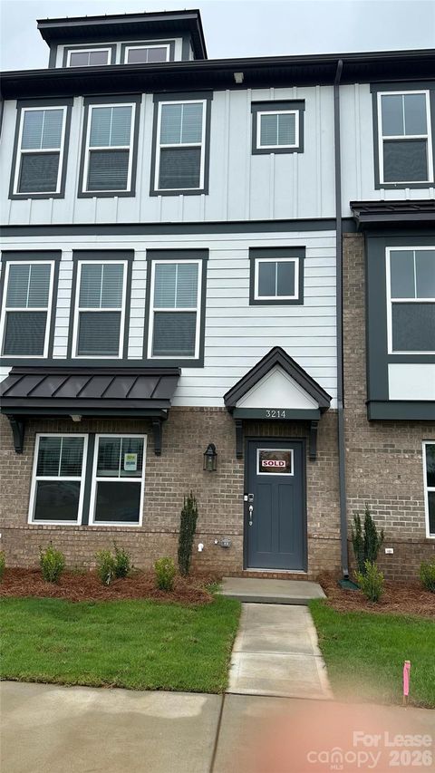 Photo of 3214 Stelfox Street, Charlotte, NC 28262 (MLS # 4350540)