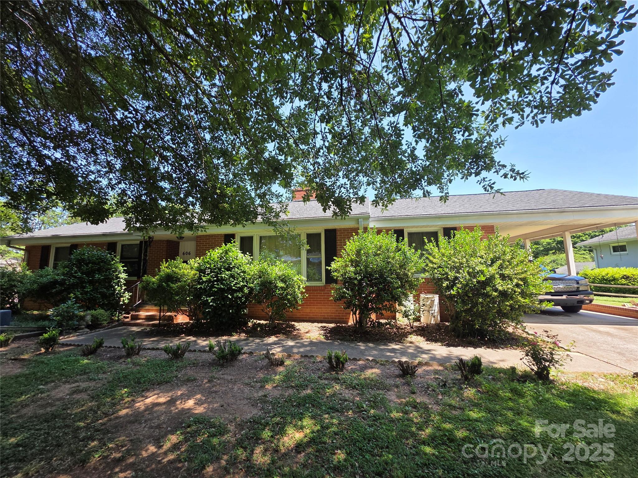 606 Dartmouth Drive