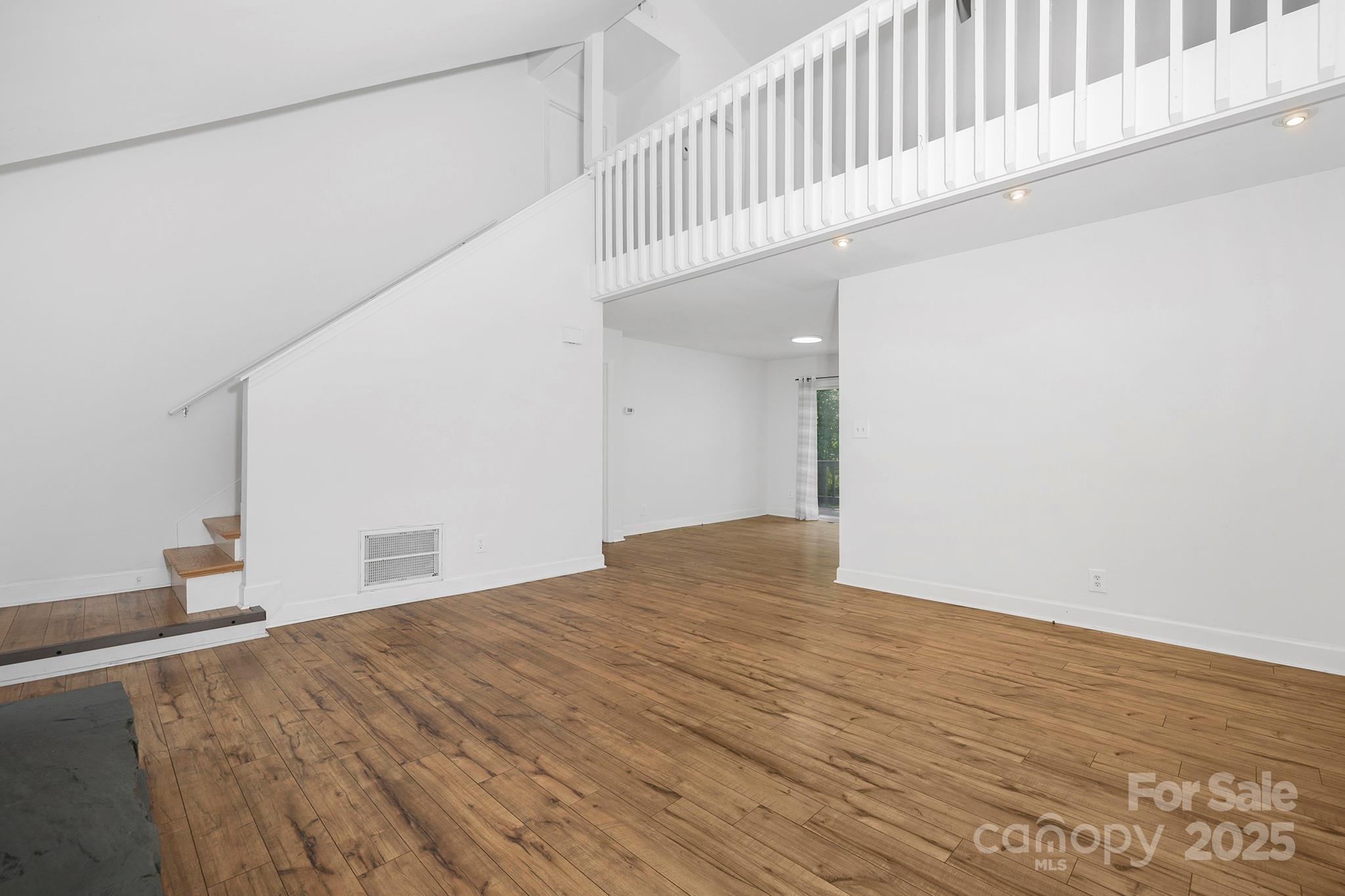 10101 Wood Court
