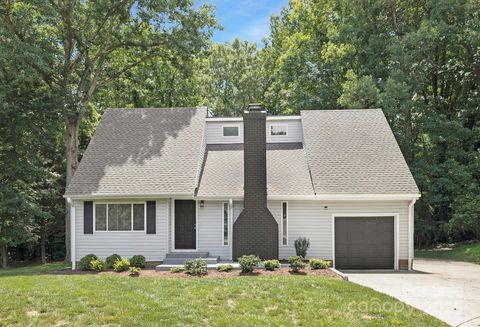10101 Wood Court Charlotte NC 28277