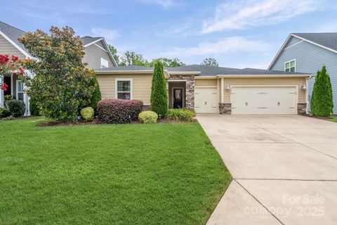 5042 Looking Glass Trail Denver NC 28037