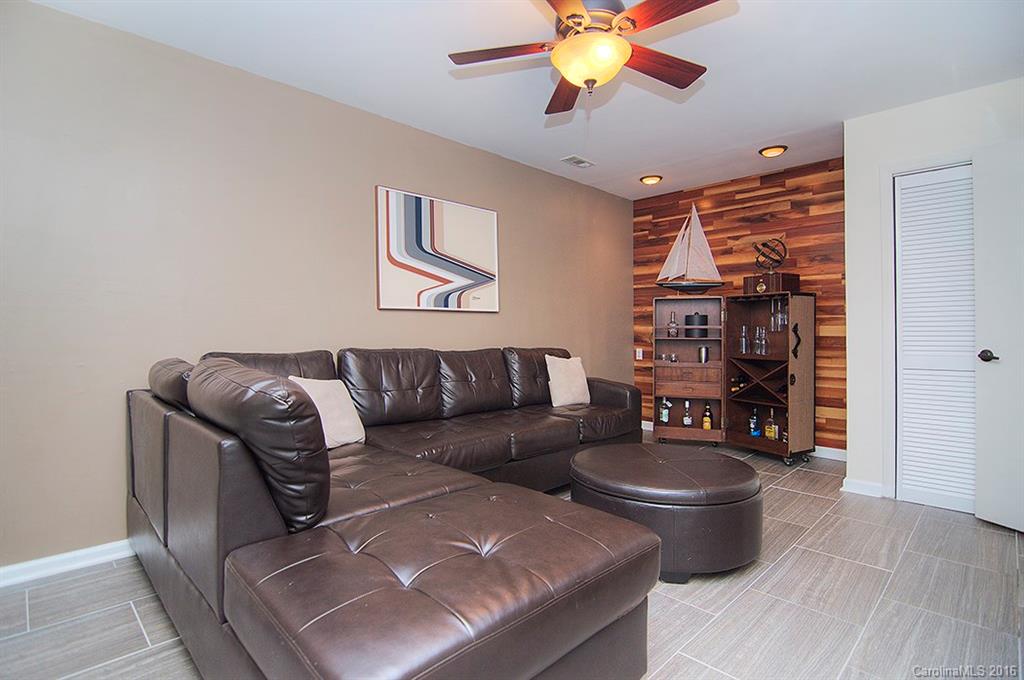 Tega Cay - Residential