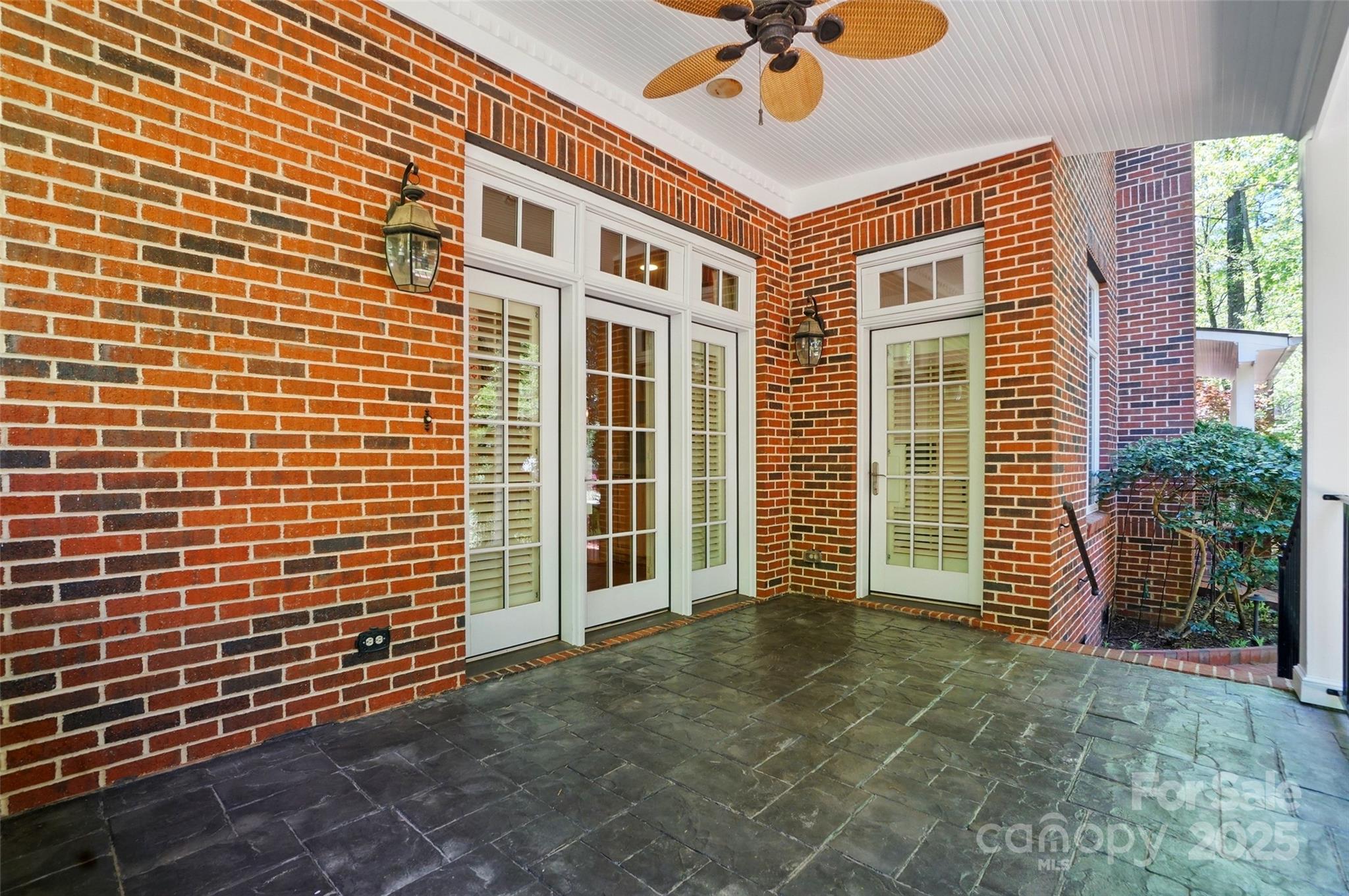 Overlook - Residential