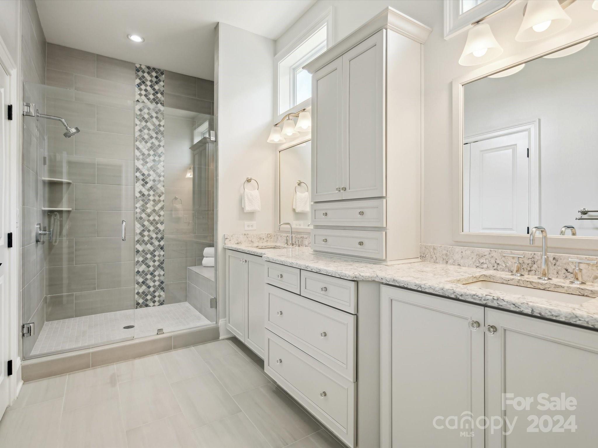 Regency at Palisades - Residential