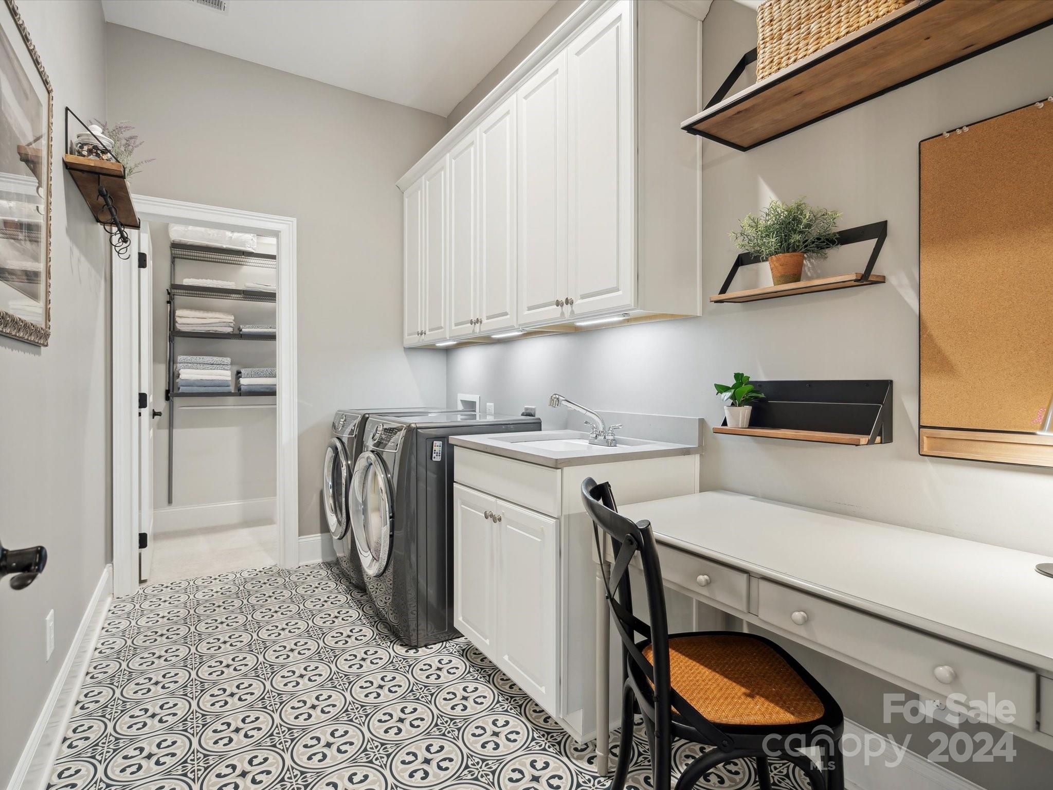 Regency at Palisades - Residential