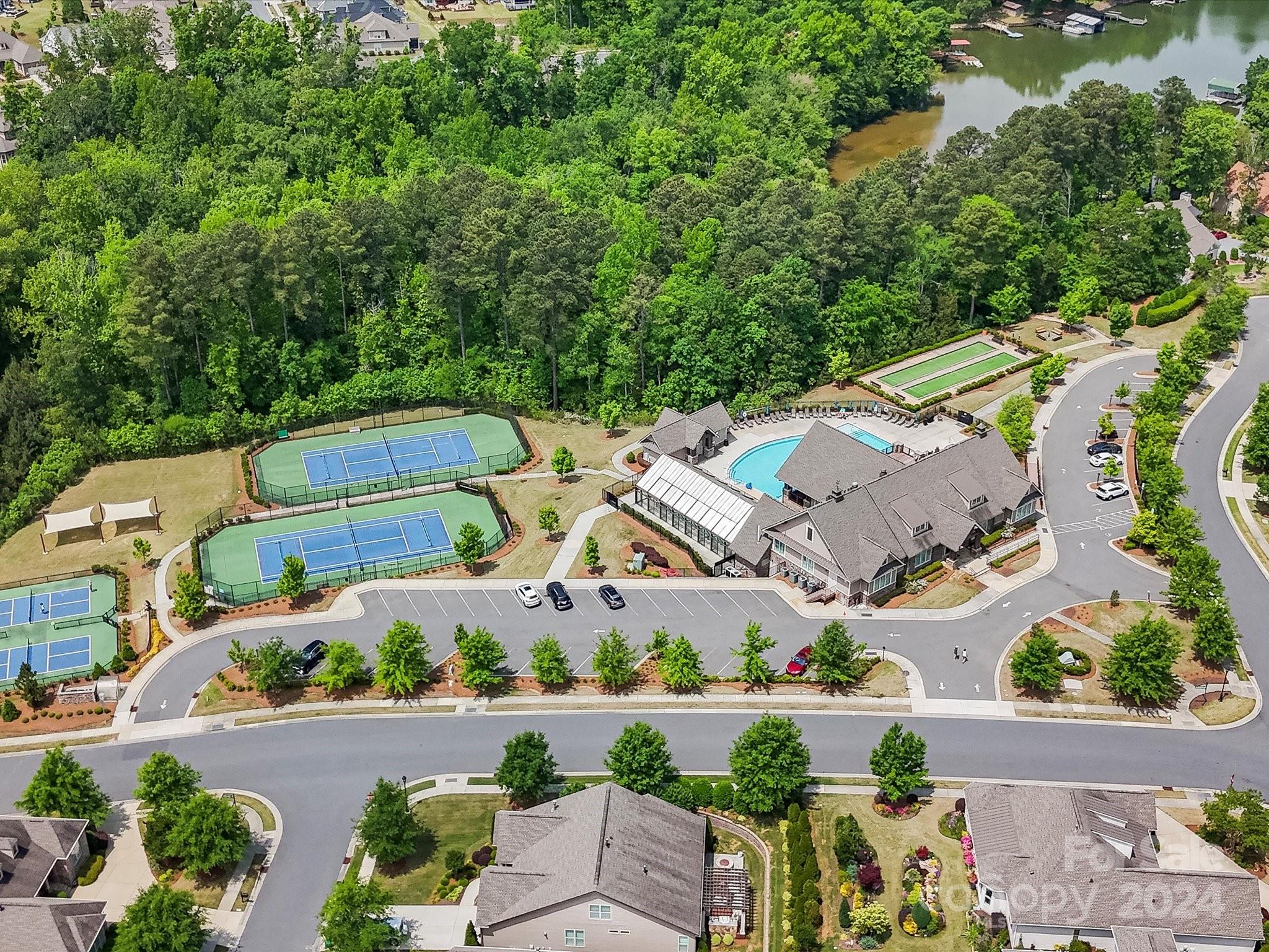 Regency at Palisades - Residential