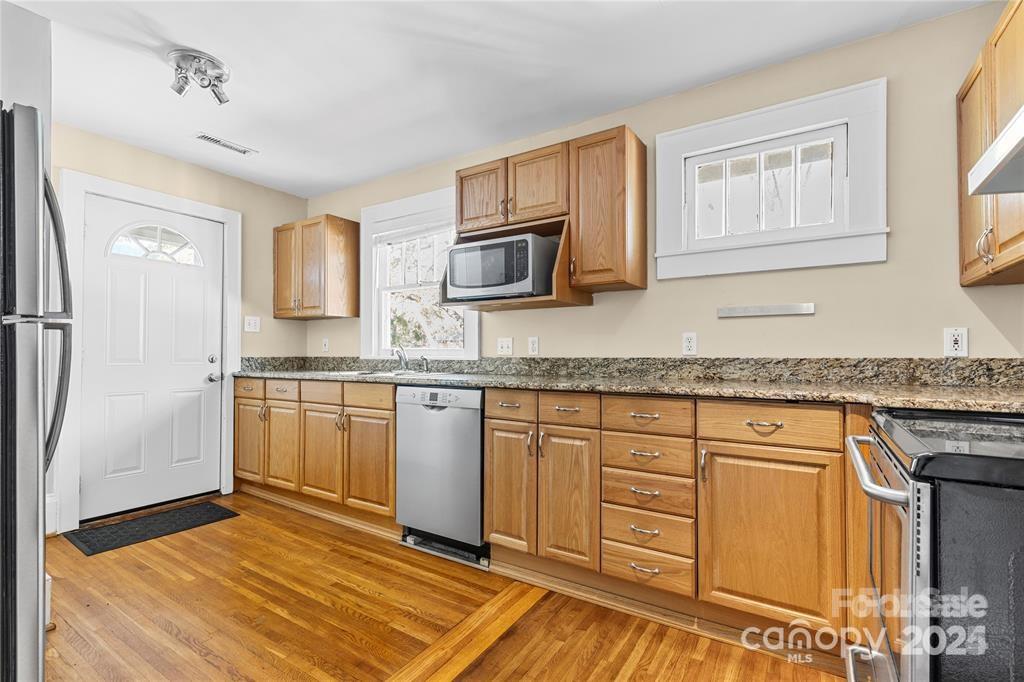 Elizabeth - Residential Lease