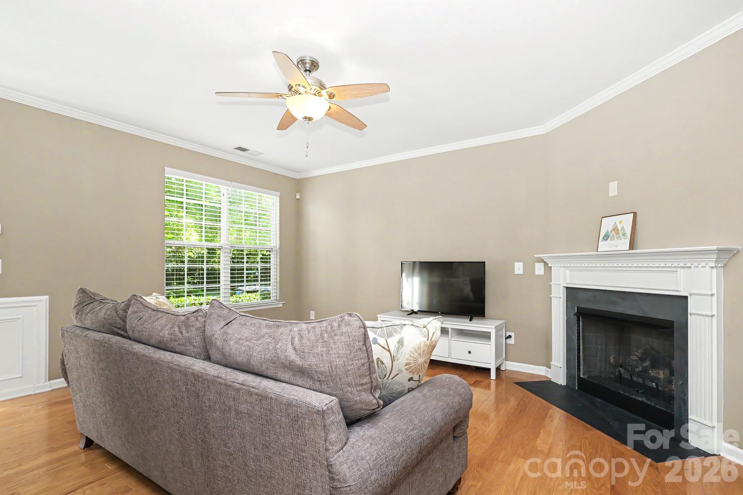 3212 Kemptown Square