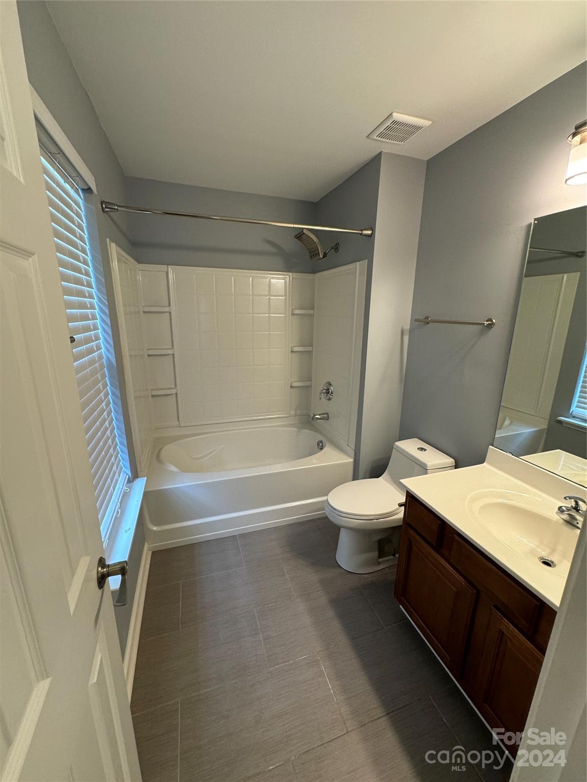 Cascades at River Crossing - Residential