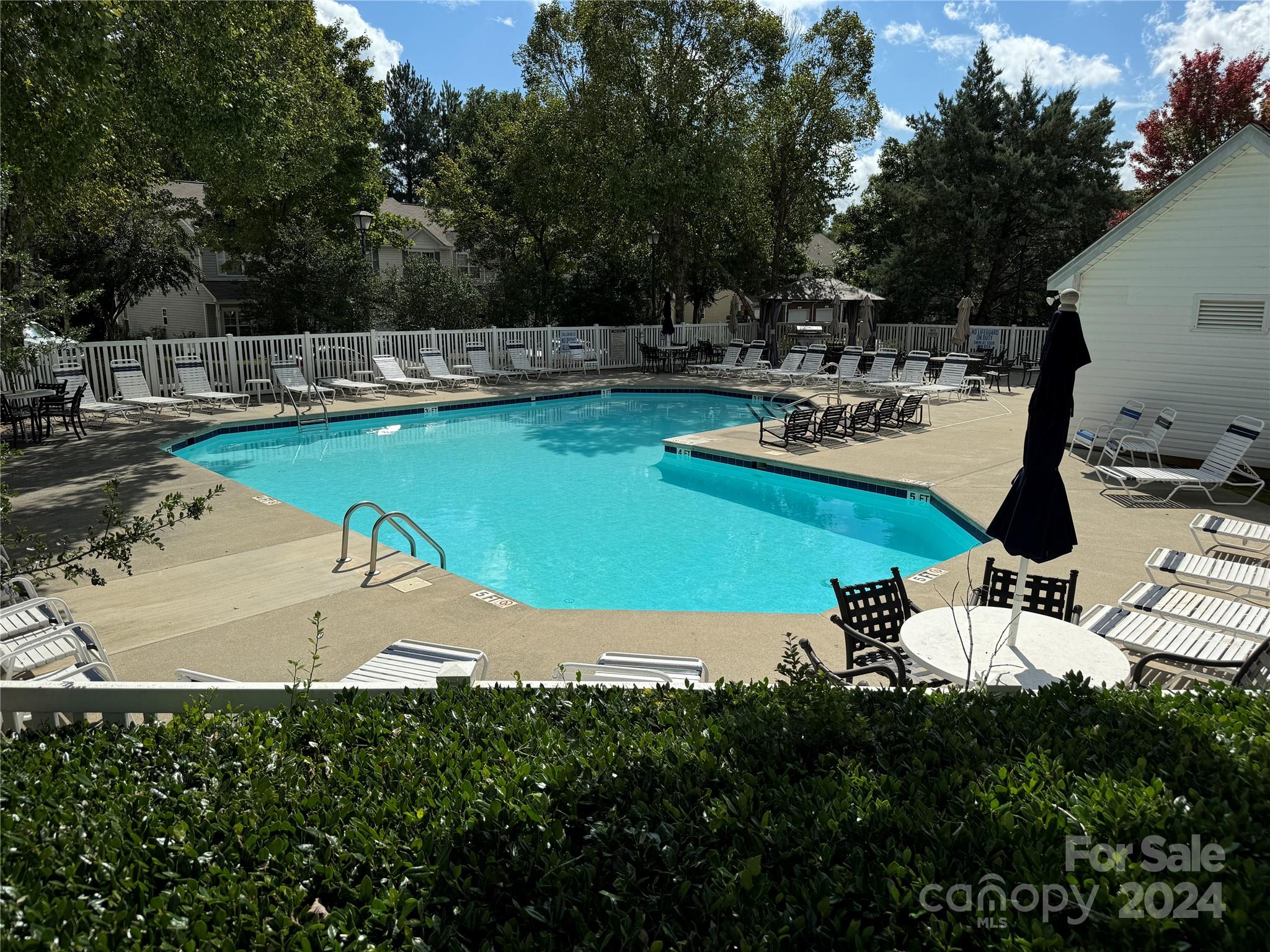 Cascades at River Crossing - Residential