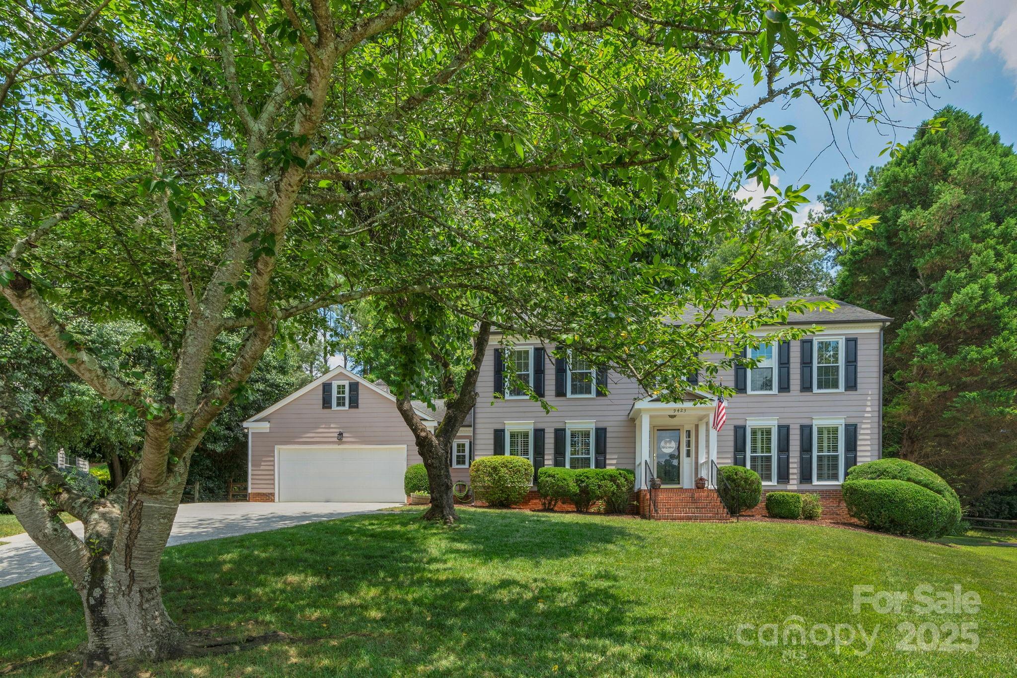 9423 Wood Ridge Drive